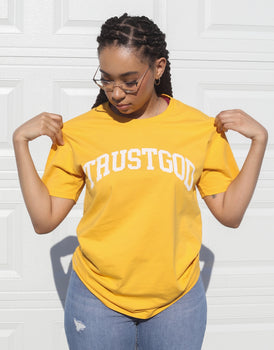 Trust God Signature Tee - Yellow